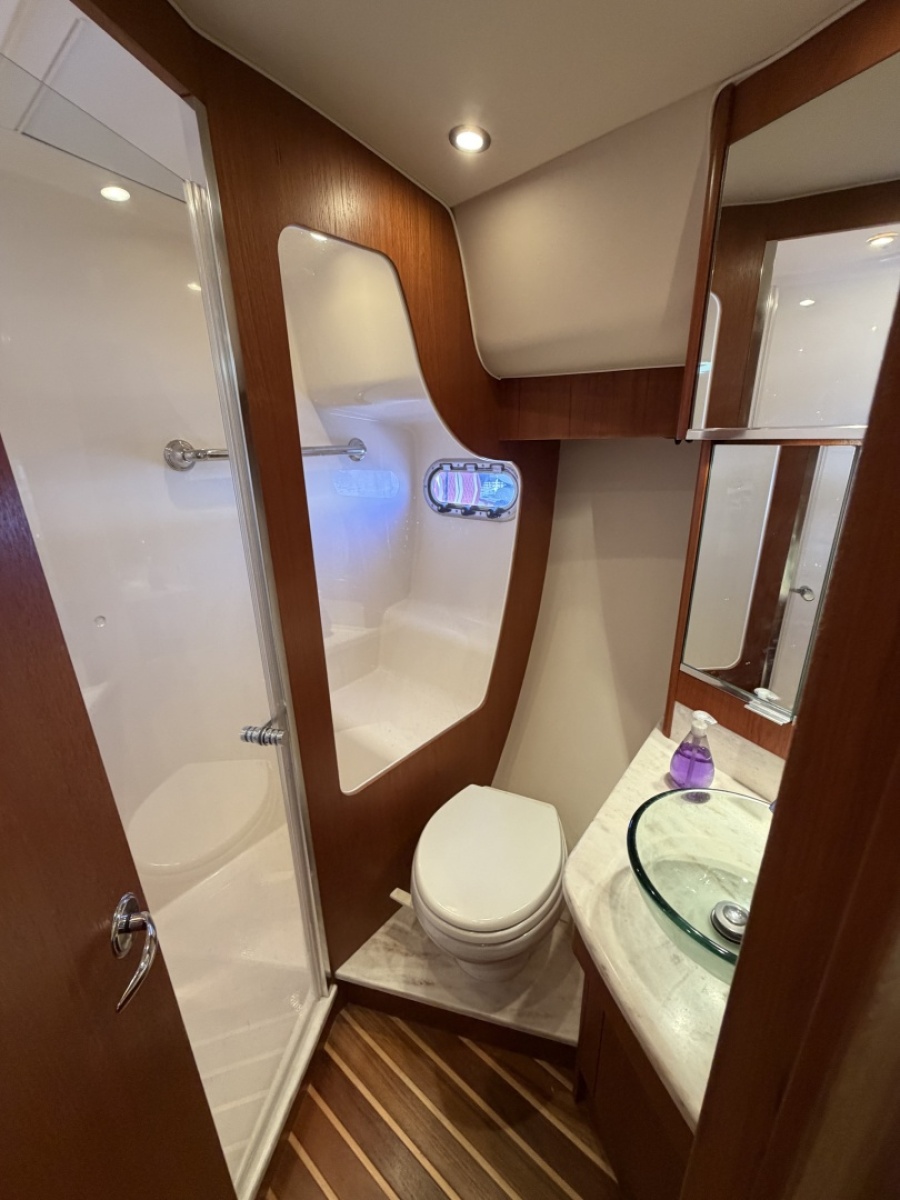 2013 Tiara Yachts 4500 Sovran