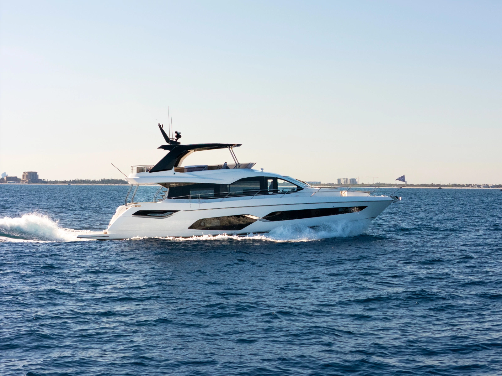 MANHATTAN 68 68ft Sunseeker Yacht For Sale