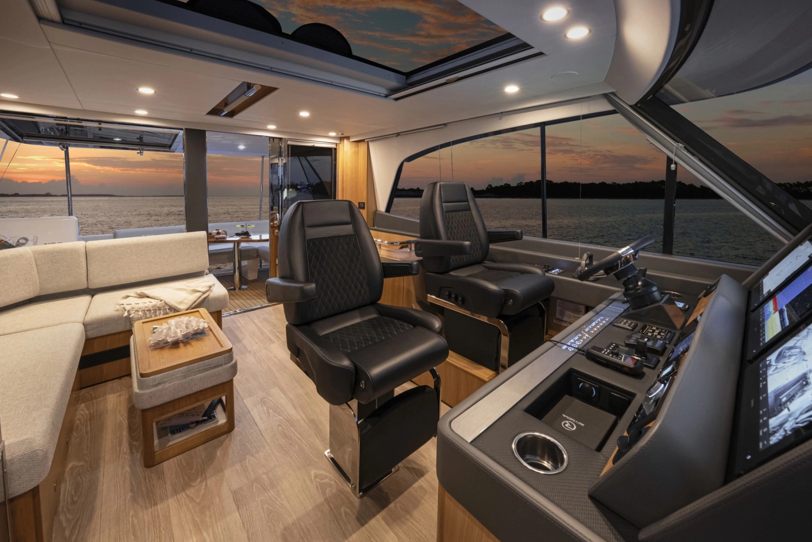 58 Sports Motor Yacht 58ft Riviera Yacht For Sale