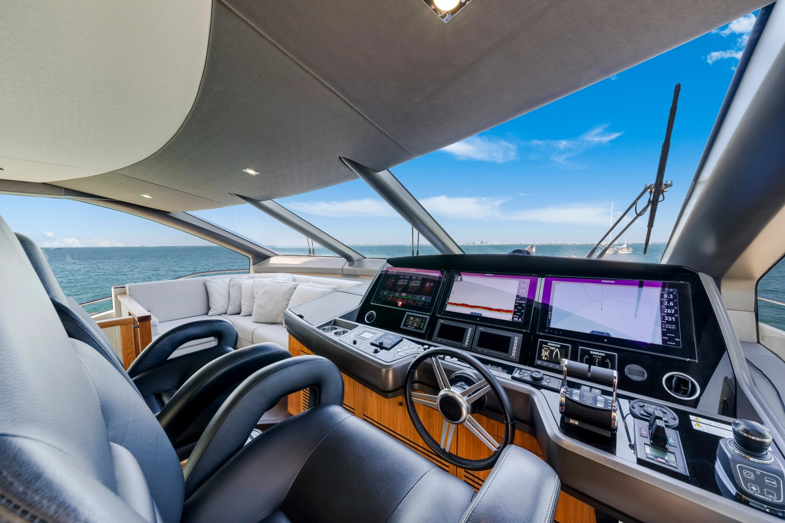 2020 Sunseeker 76 Yacht