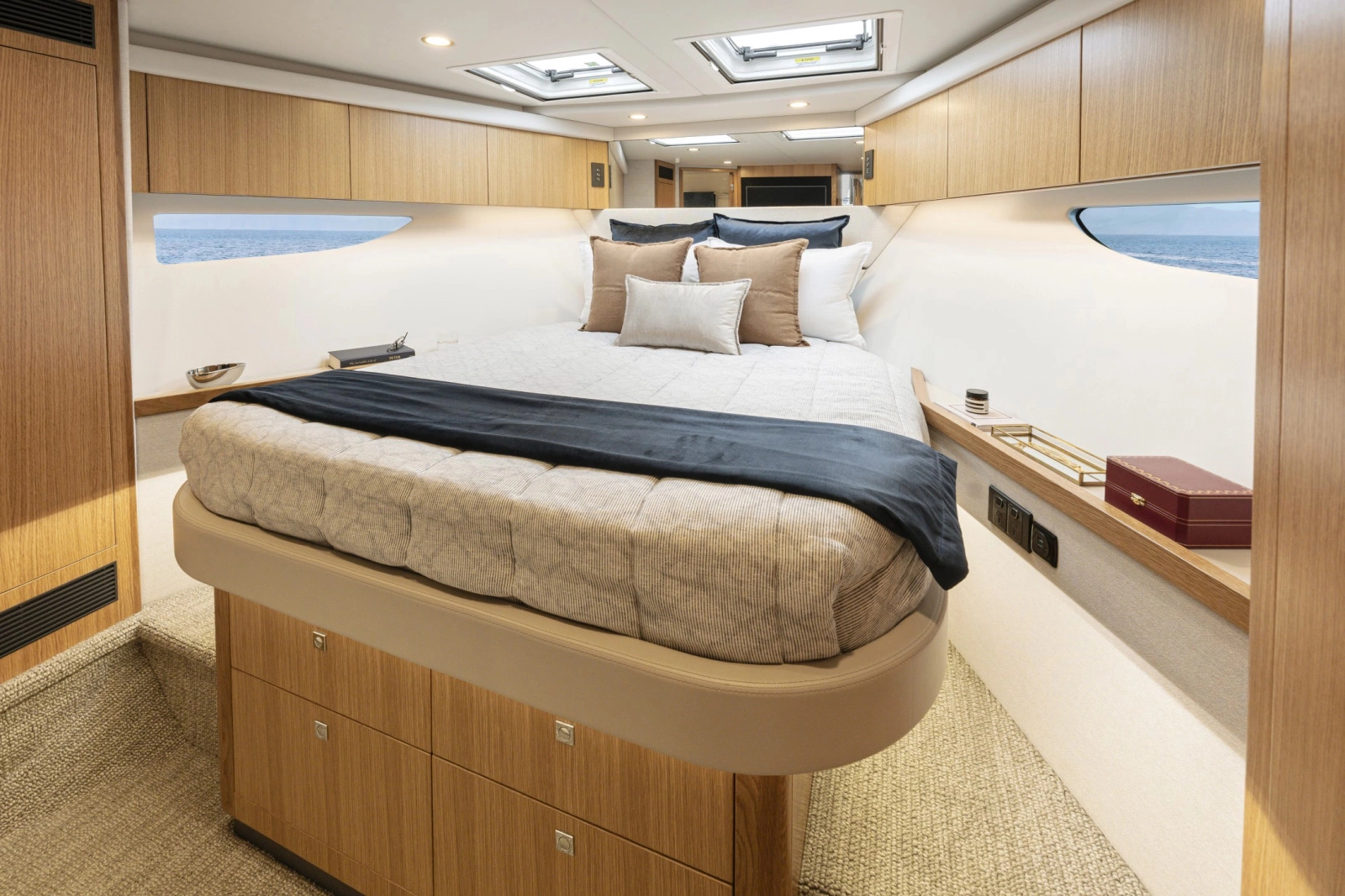 58 Sports Motor Yacht 58ft Riviera Yacht For Sale