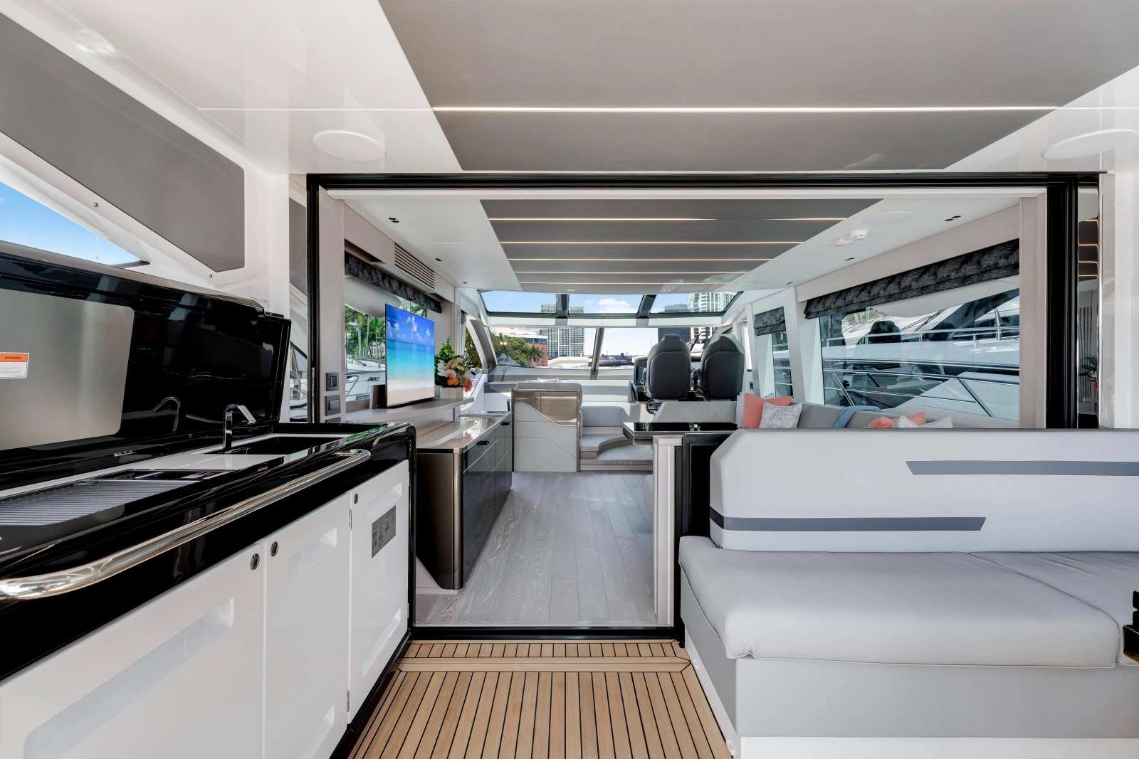 PREDATOR 75 75ft Sunseeker Yacht For Sale