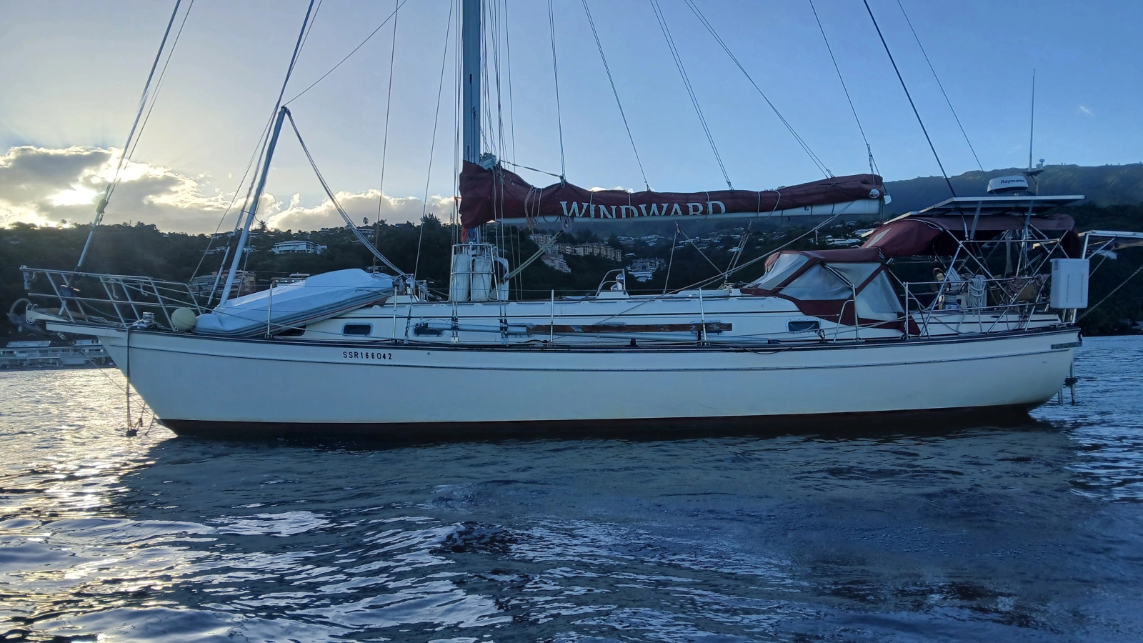1999 Island Packet 45