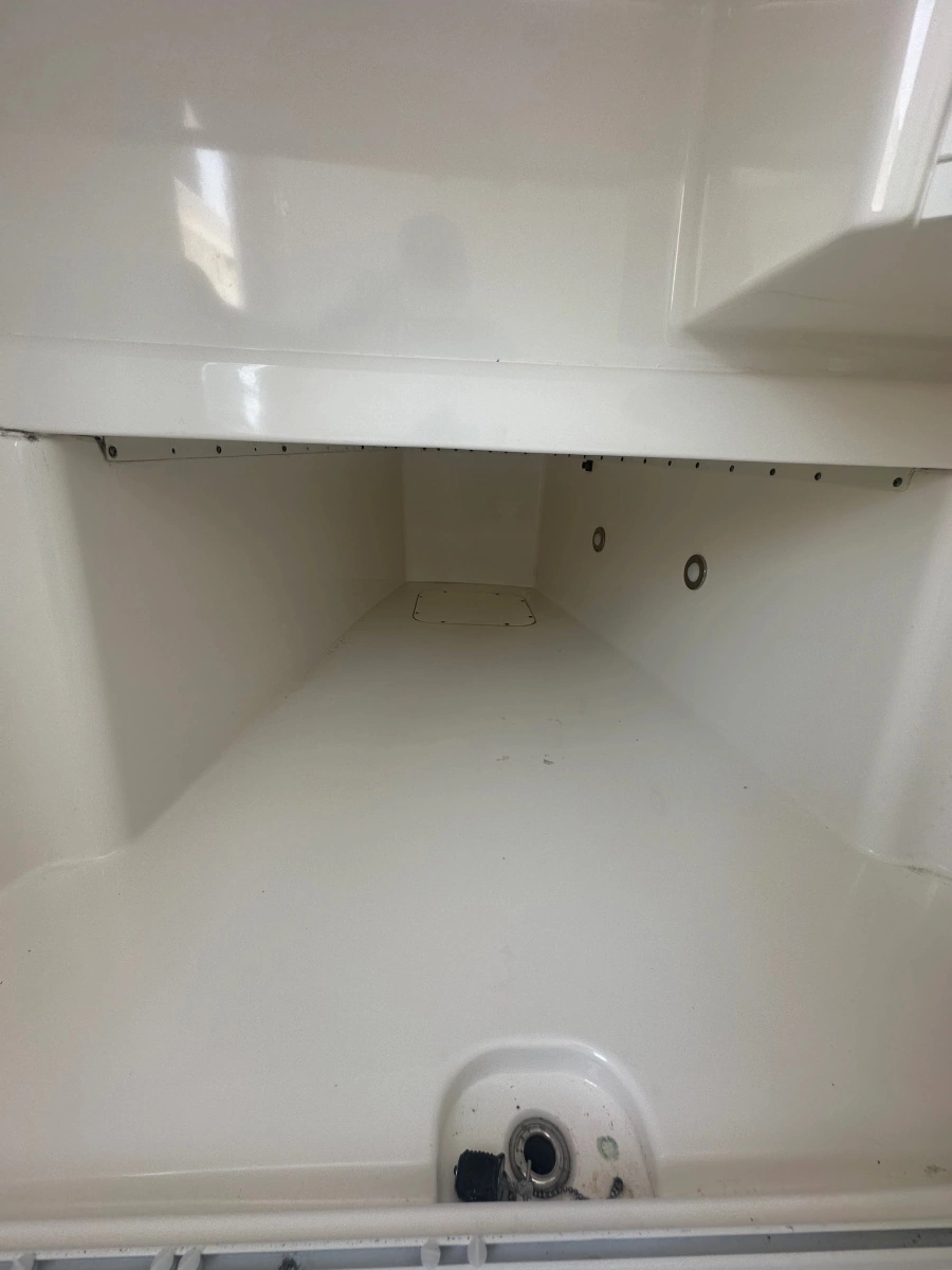 2007 Everglades 350 Center Console