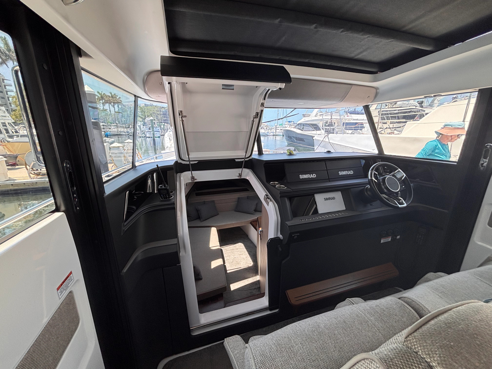 2022 Axopar 45 XC Cross Cabin