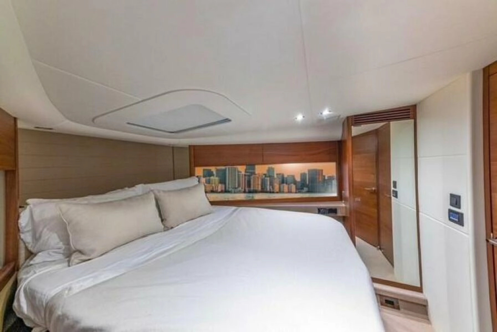 2017 Princess V48