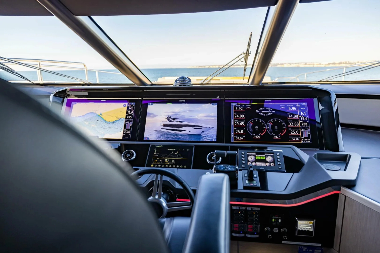 100 YACHT 100ft Sunseeker Yacht For Sale