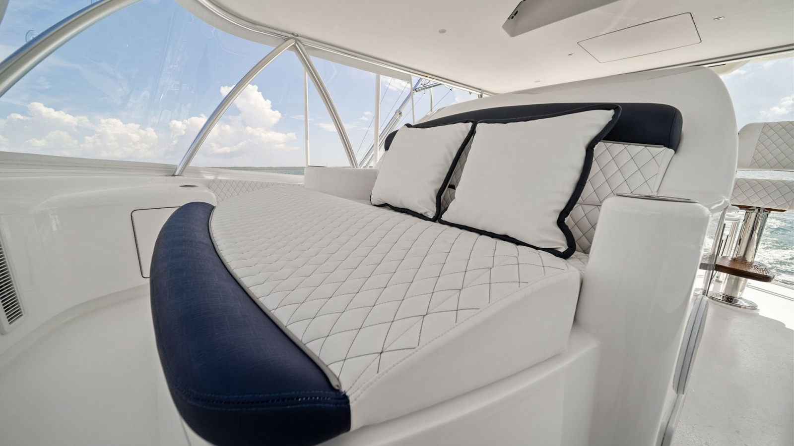 Flybridge Lounge Seating Area