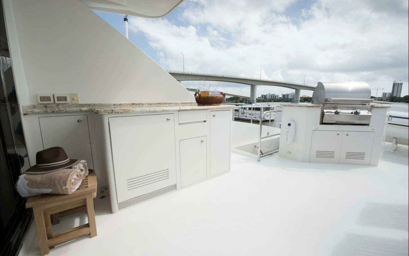 Cheoy Lee 95 FOOTLOOSE - Skybridge Aft