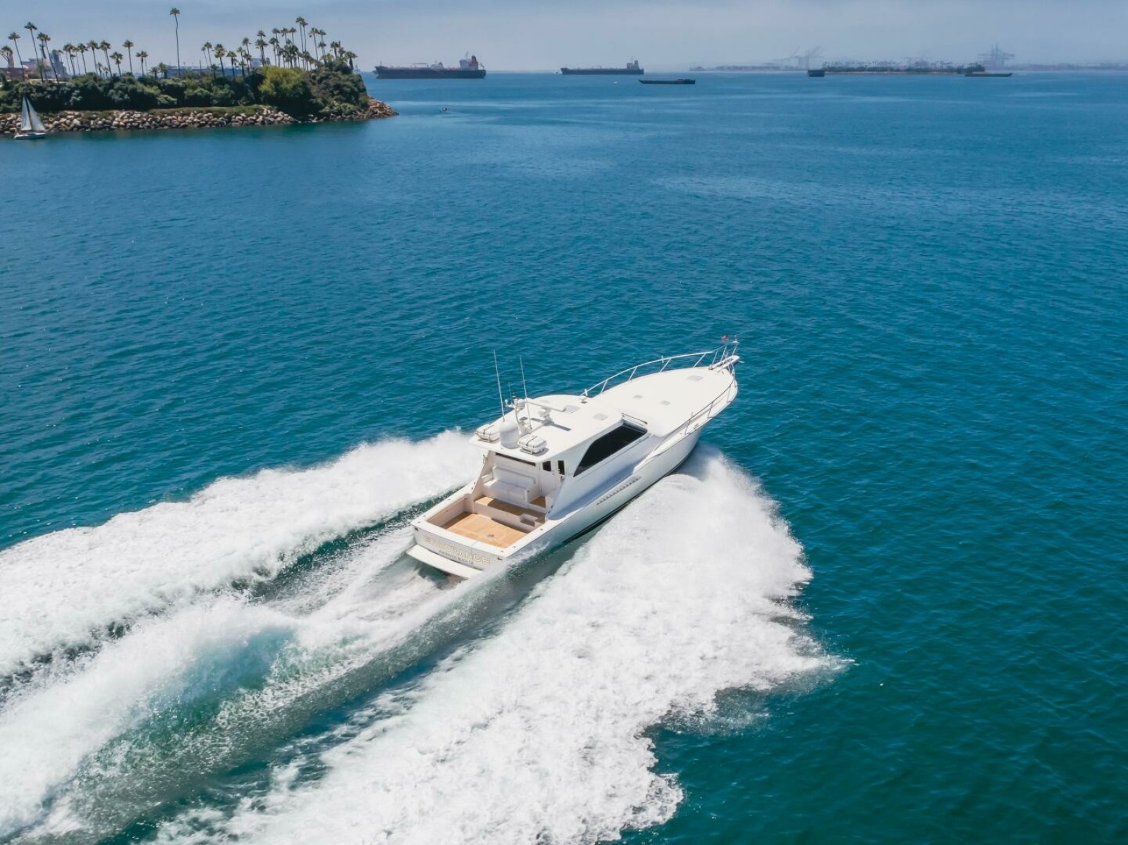 52' 2008 Viking 52 Sport Coupe