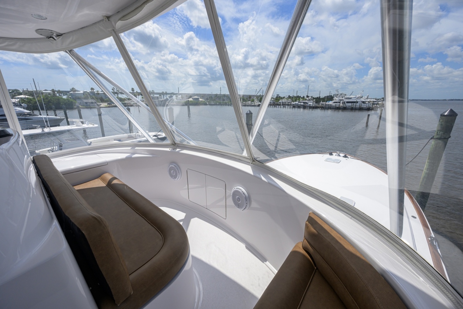 Viking 50 GETTIN' REEL -  Flybridge Seating