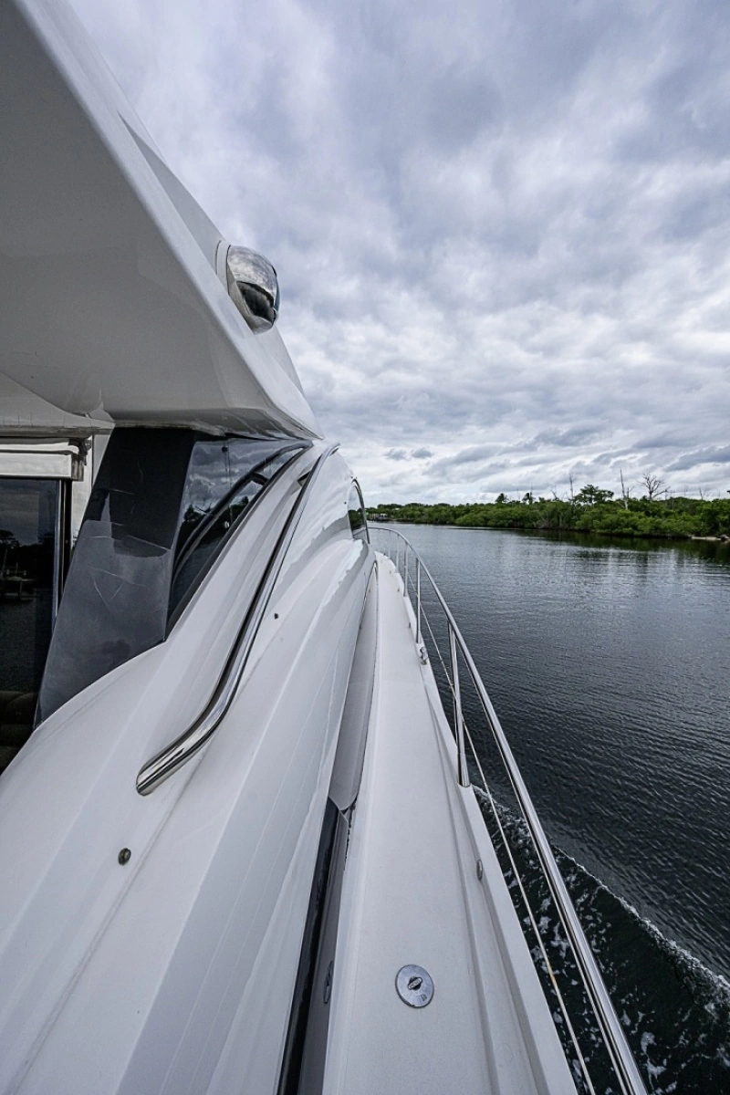 Sunseeker 62 EAGLE II - Exterior