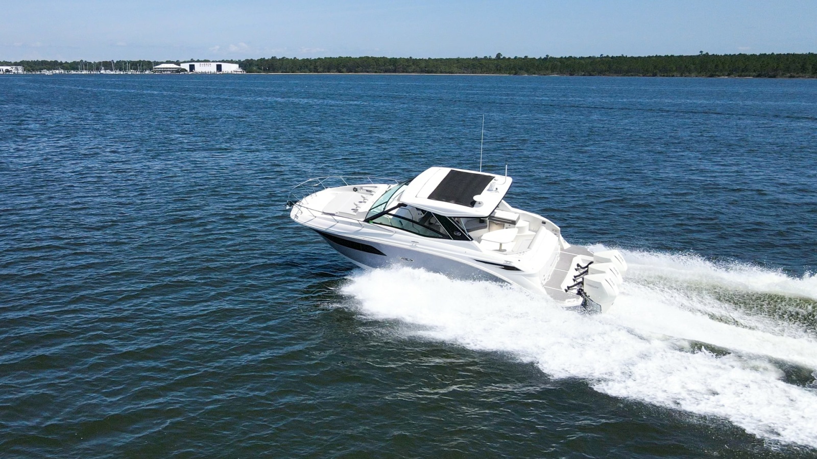 2022 32 Sea Ray 320 Sundancer OB Raya Sunshine Exterior Profiles (3)