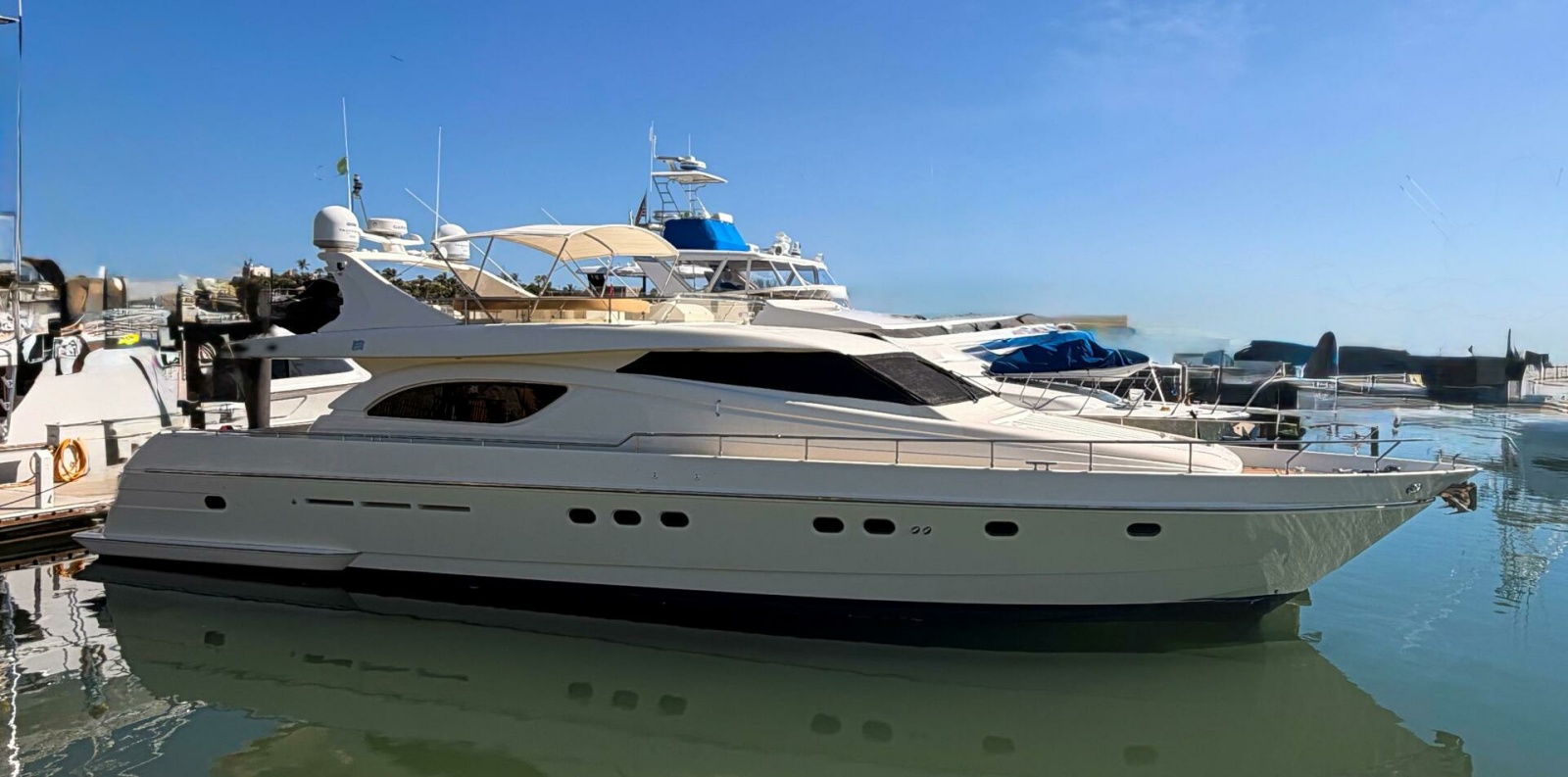72' 2000 Ferretti Yachts 72 Motoryacht