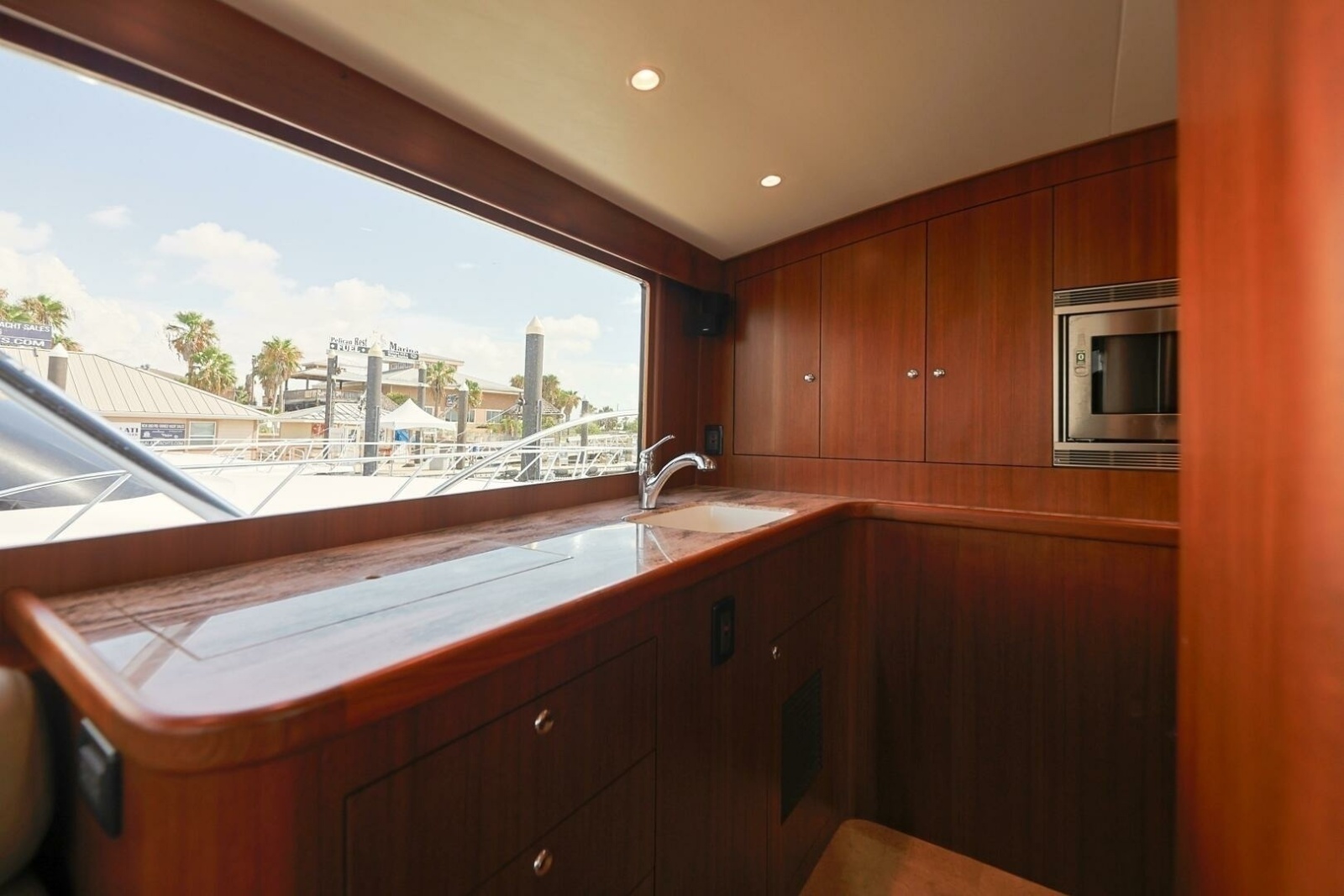 62' 2014 Blackwell 62 Convertible
