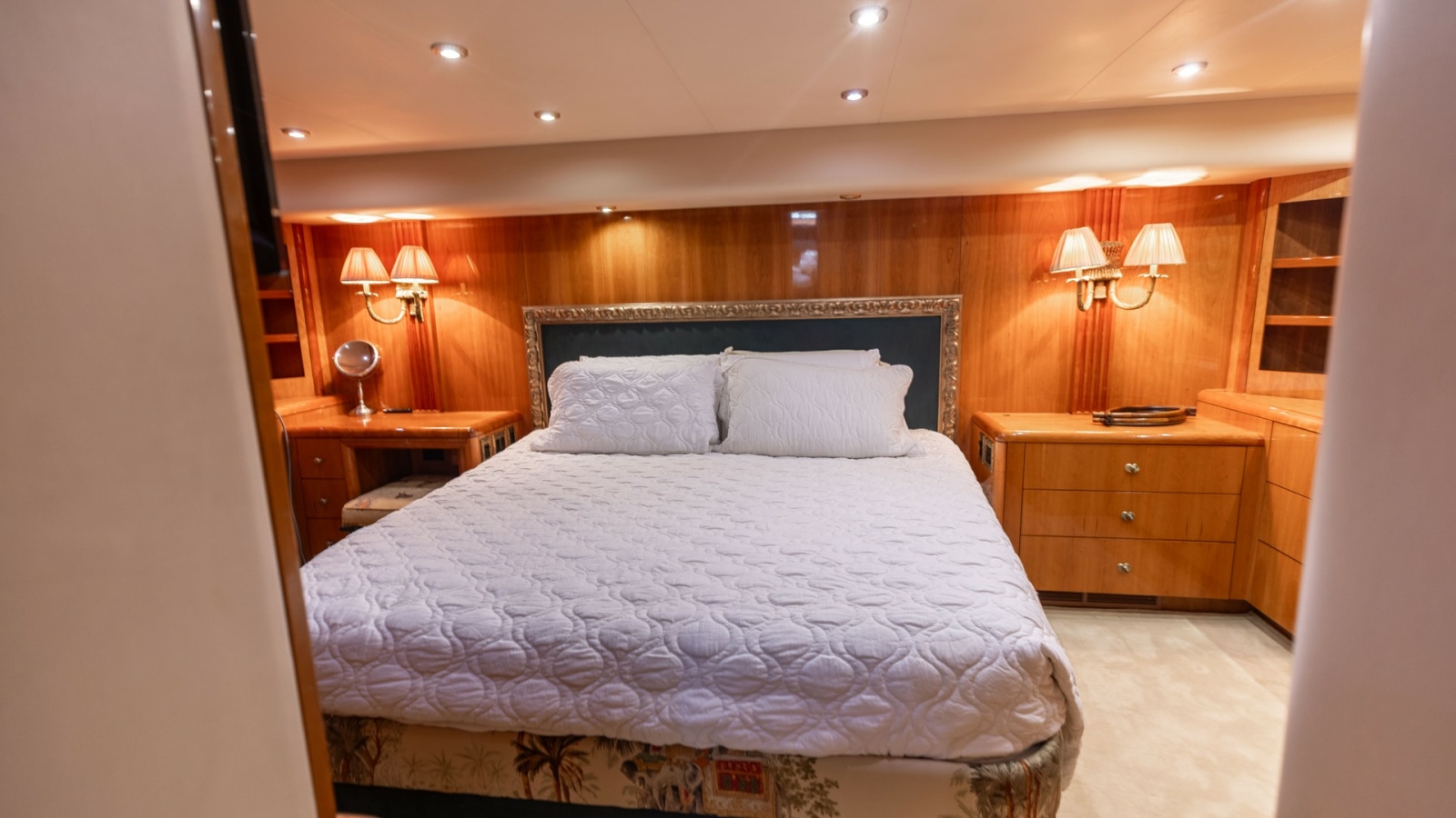 2007 Hatteras 68 Convertible- KEMOSABE- Master Stateroom