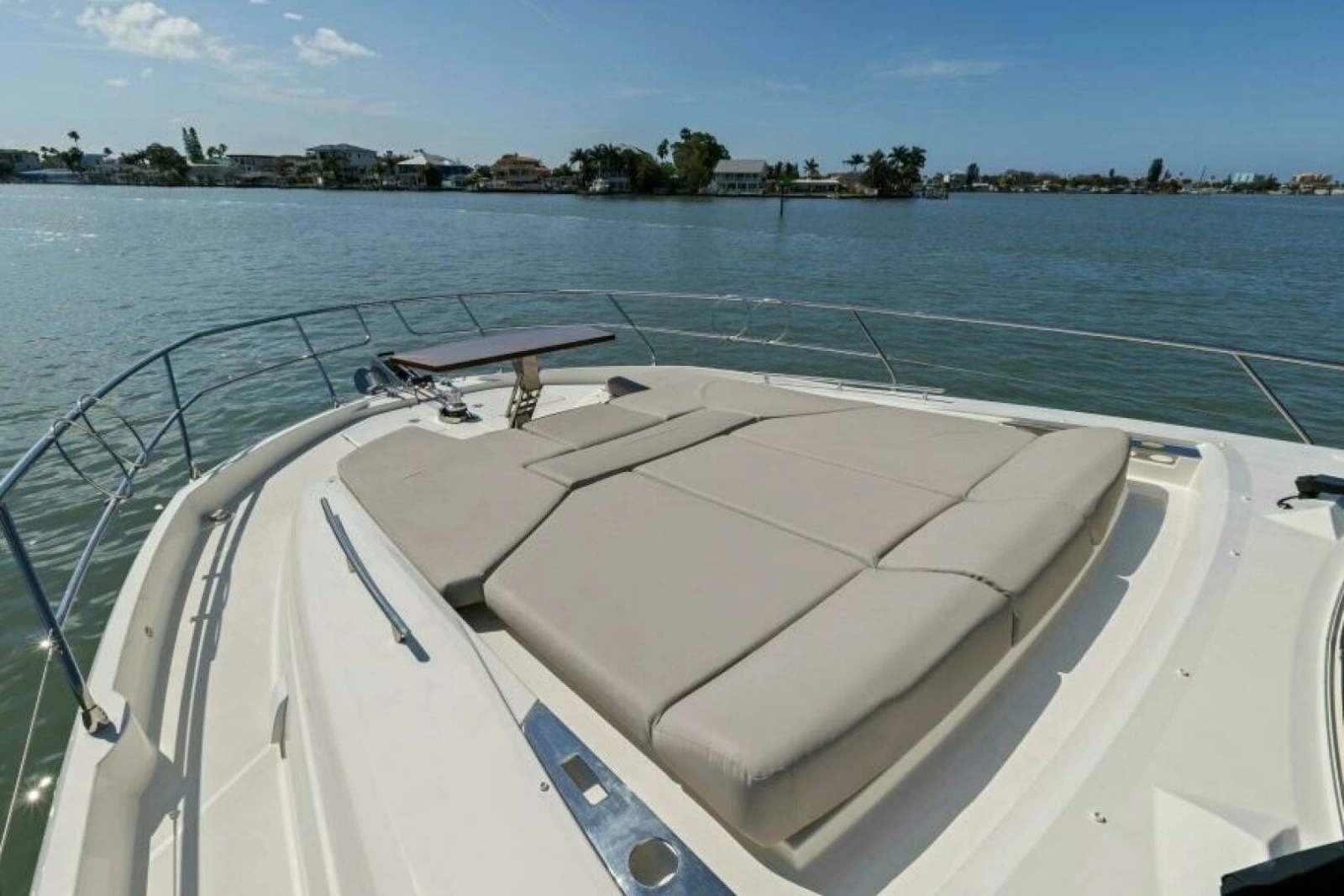 2022 59 Prestige Flybridge - How Sweet It Its - Bow