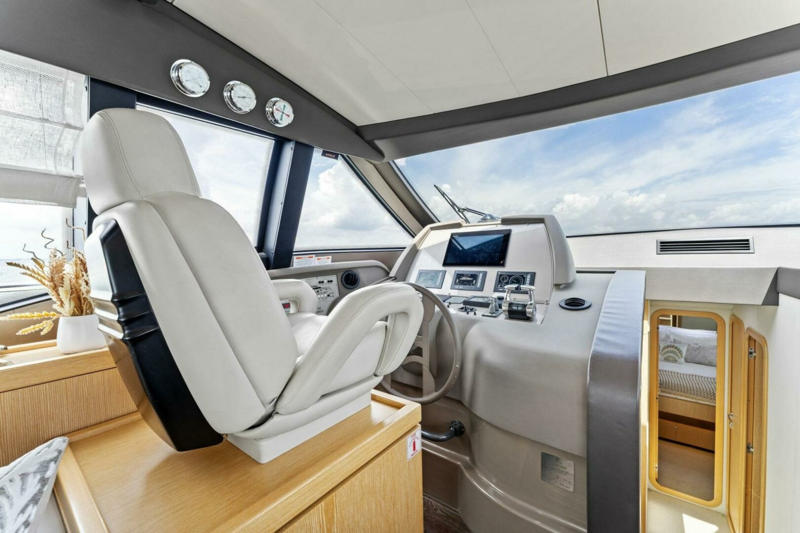 62' 2013 Ferretti Yachts 620