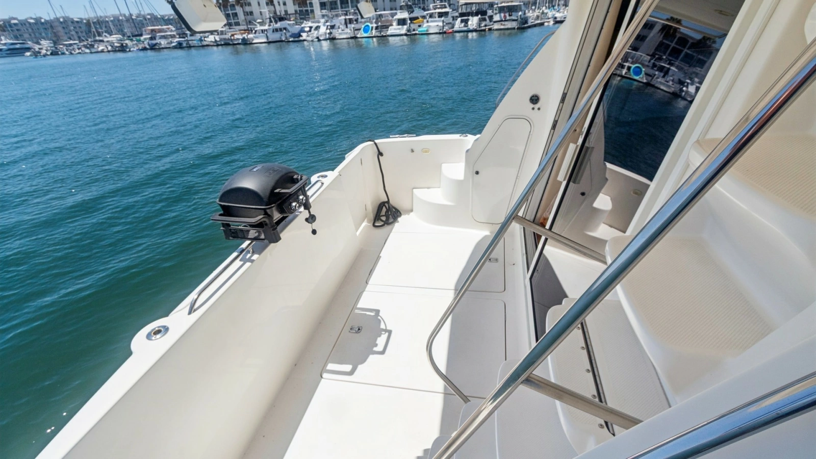 Spacious Aft Deck with Grill