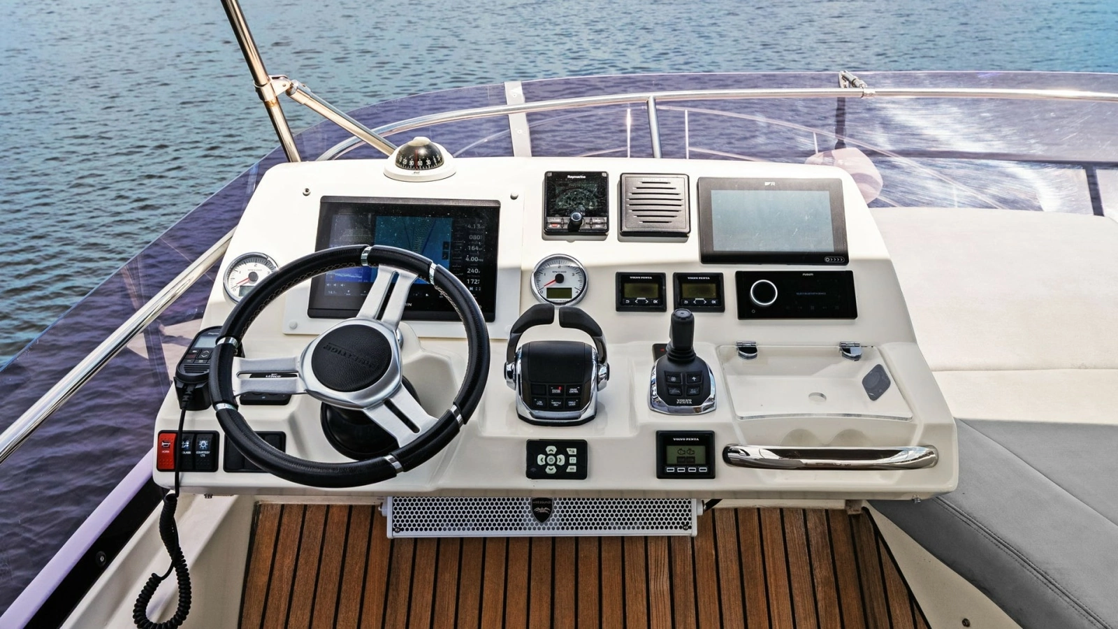 Flybridge Helm Station