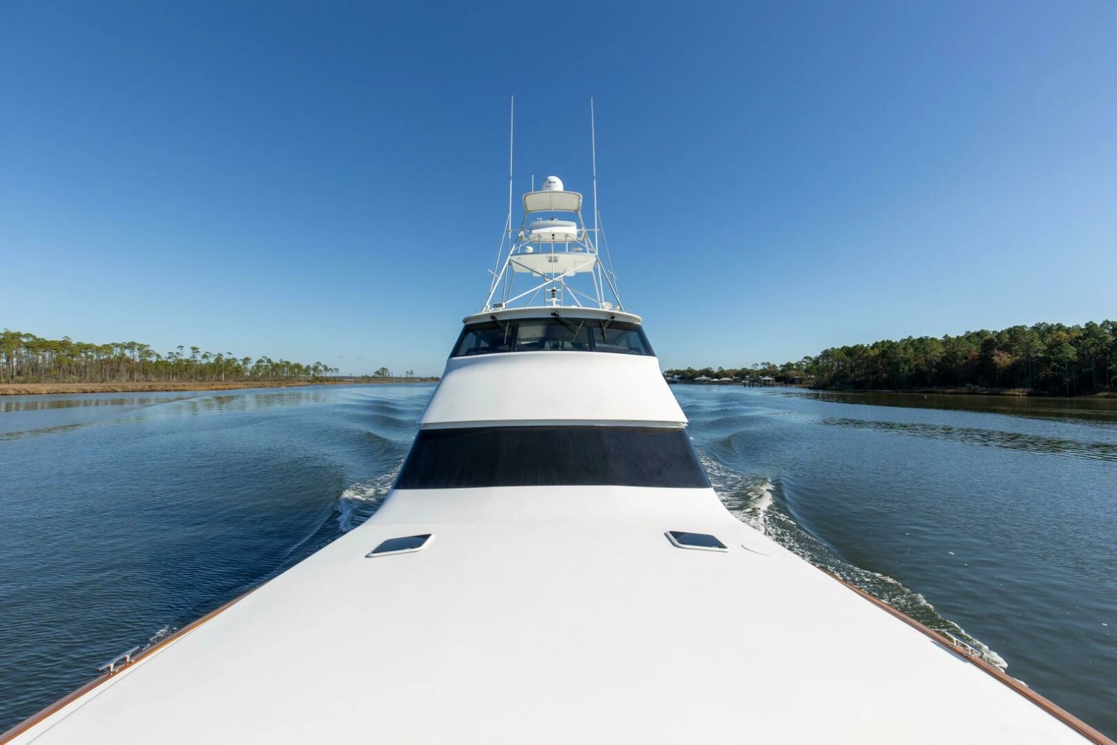 2001 65 Viking Convertible Enclosed Bridge Partnership Exterior Bow