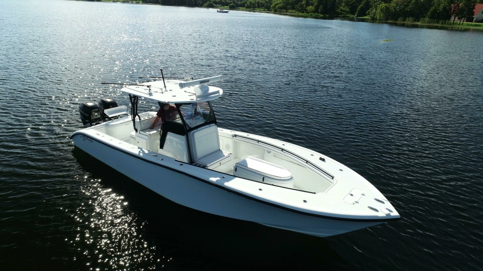 2017 Yellowfin 32 Center Console - Profile