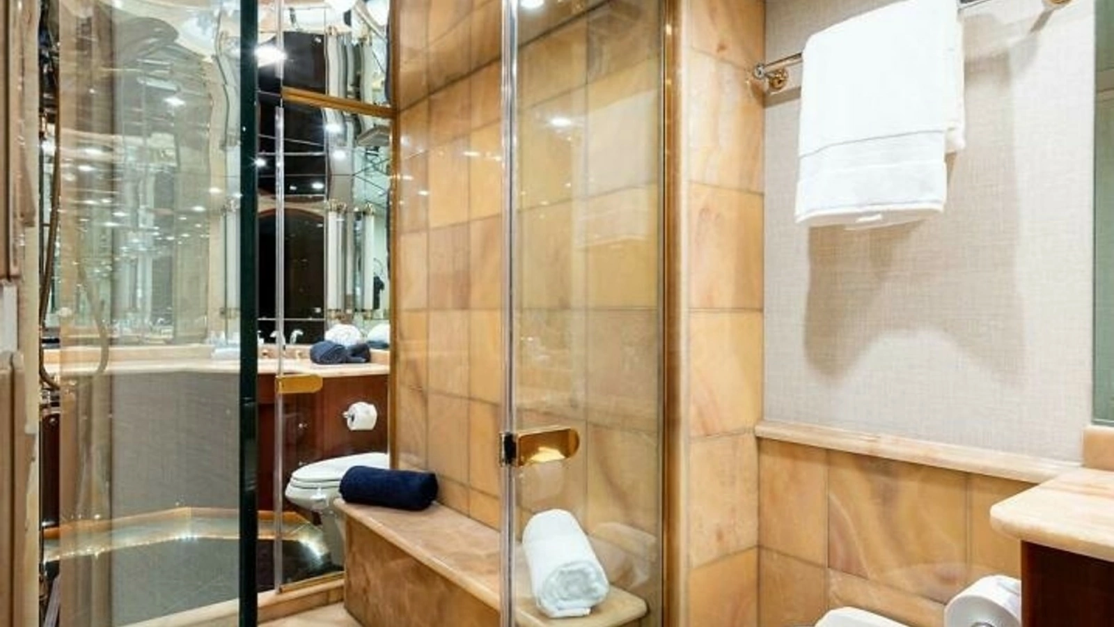 Luxurious Ensuite Bathroom