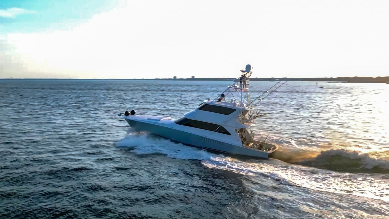 74' 2007 Viking 74 Enclosed Bridge