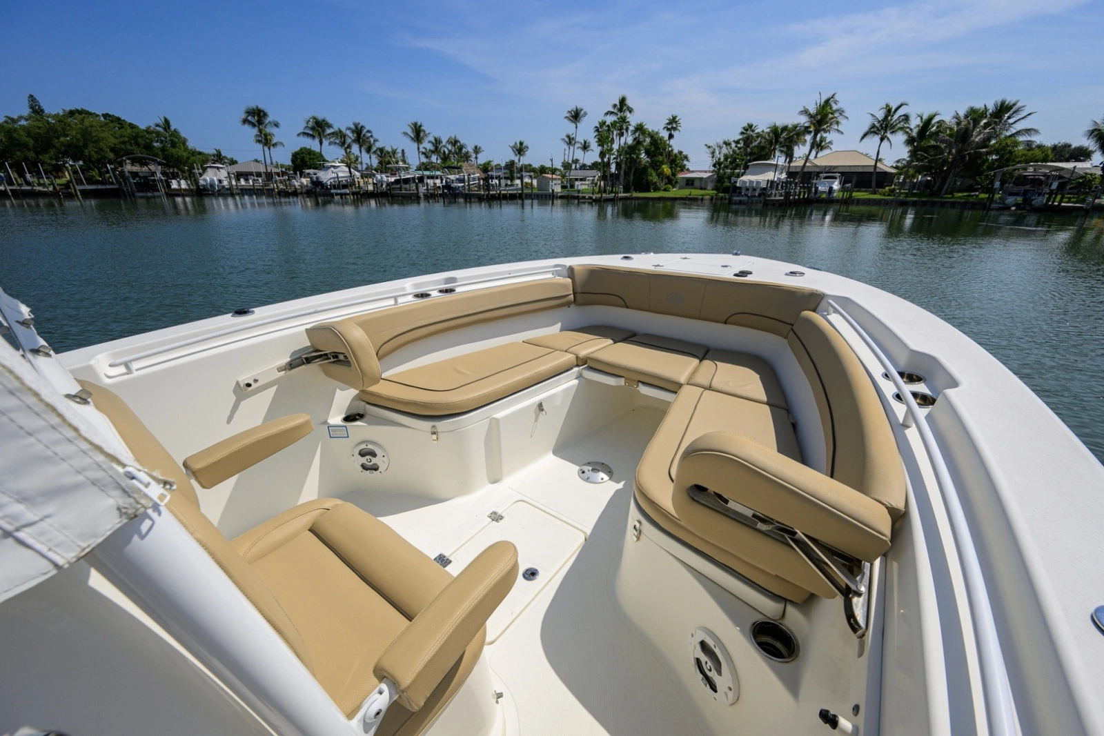 NauticStar 28 - Bow