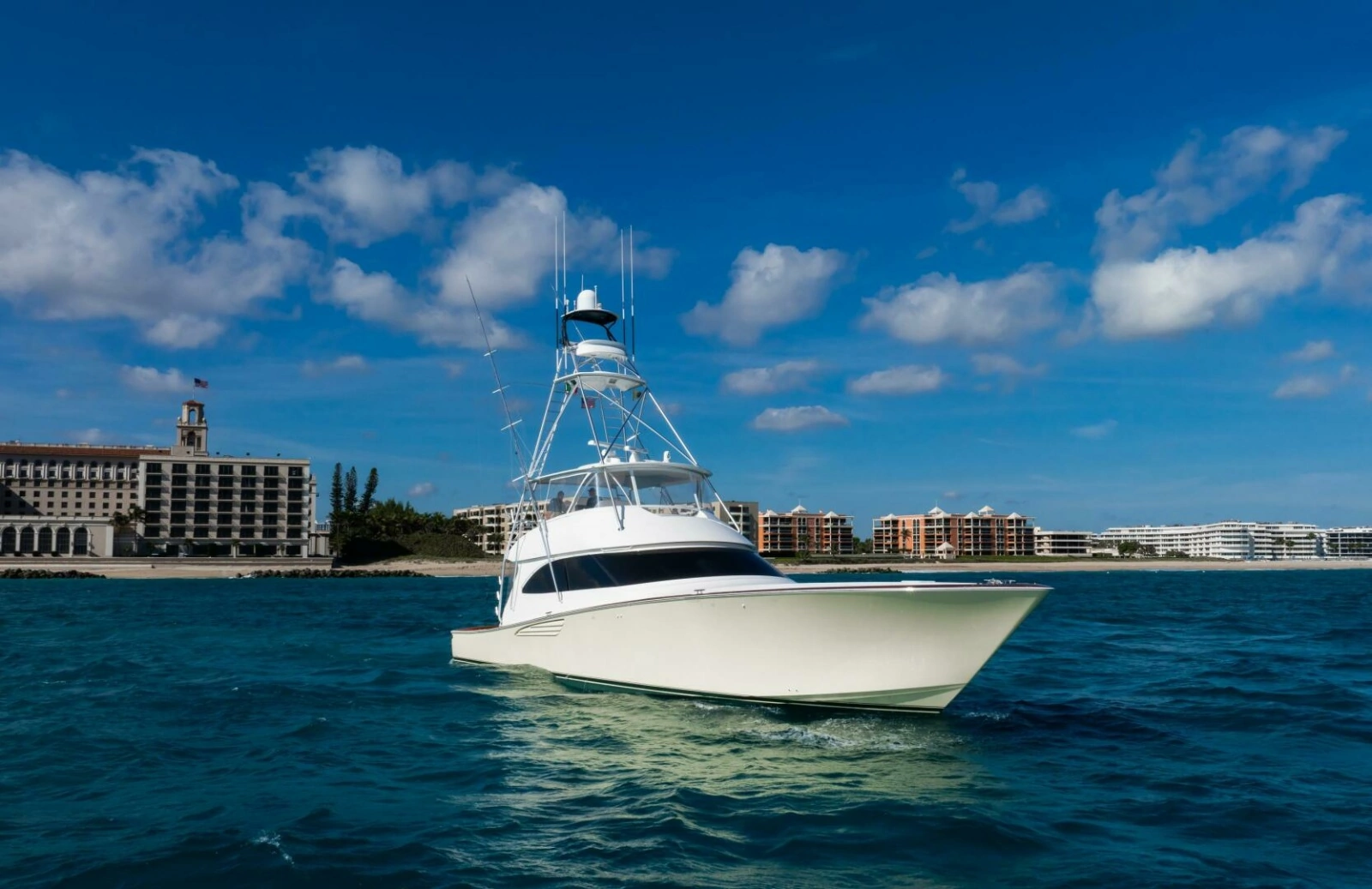 Viking 70 Convertible - Profile
