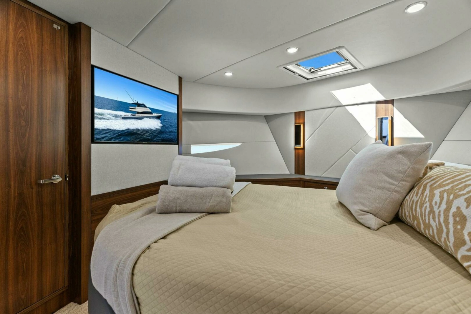 2025 Maritimo M600 