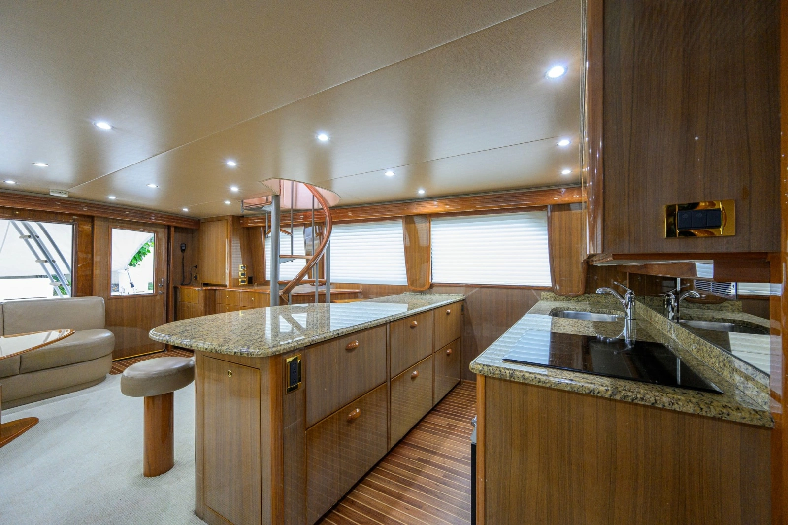 2006 Viking 68 Enclosed Bridge