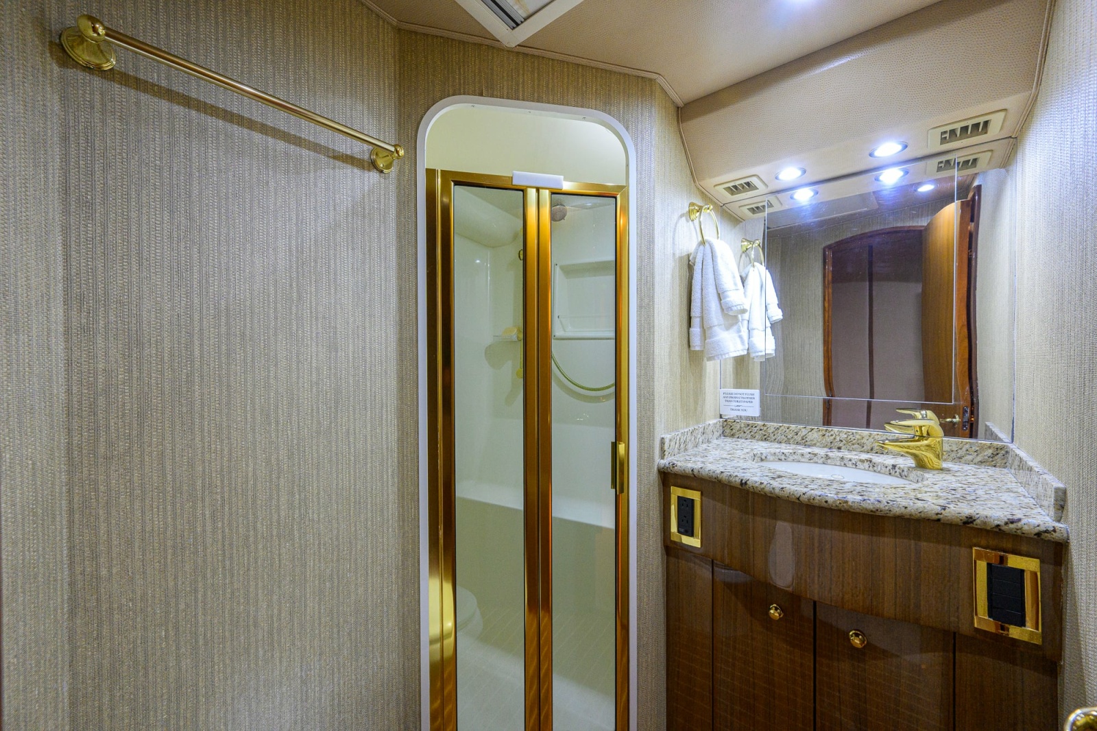 2006 Viking 68 Enclosed Bridge