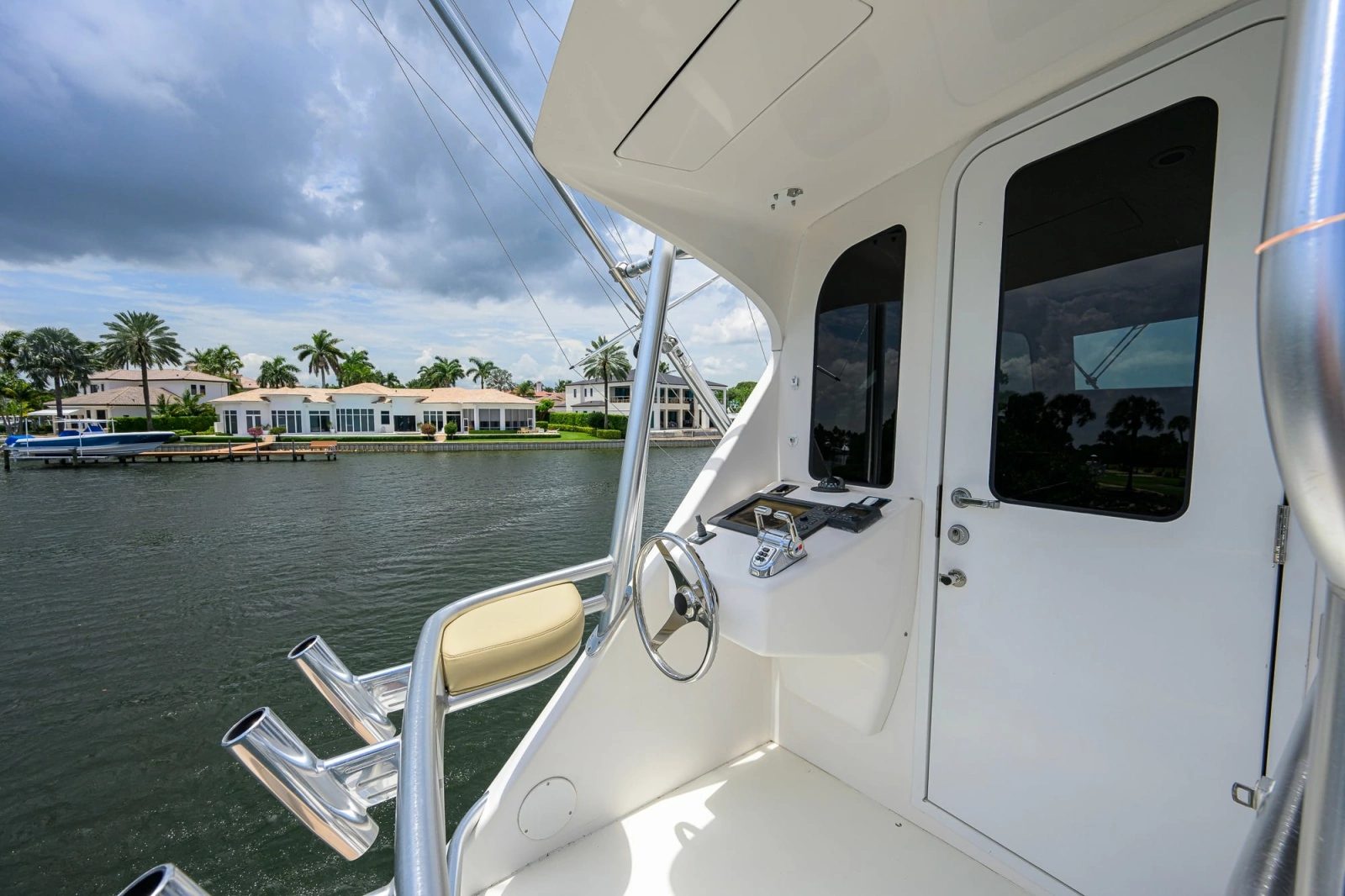 2006 Viking 68 Enclosed Bridge