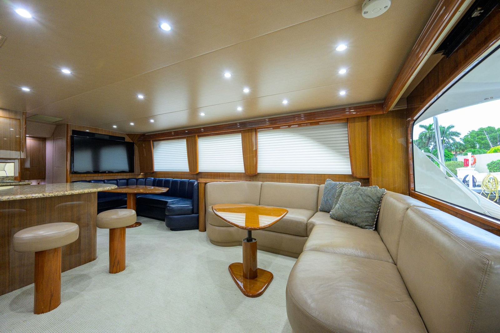 2006 Viking 68 Enclosed Bridge