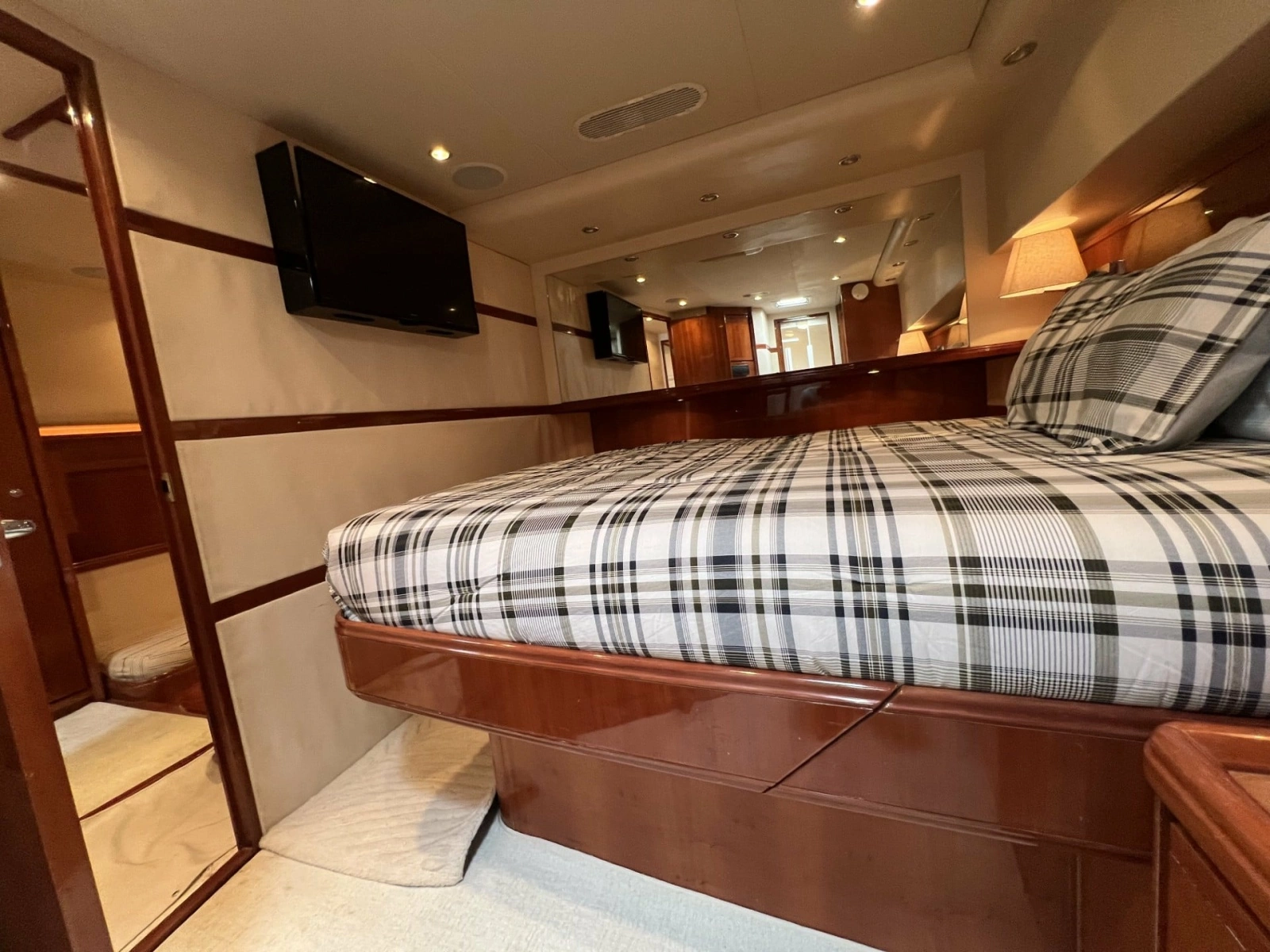 2007 Bertram 57 Convertible