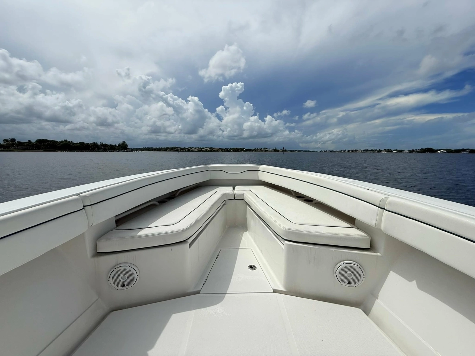 32ft Jupiter Yacht For Sale