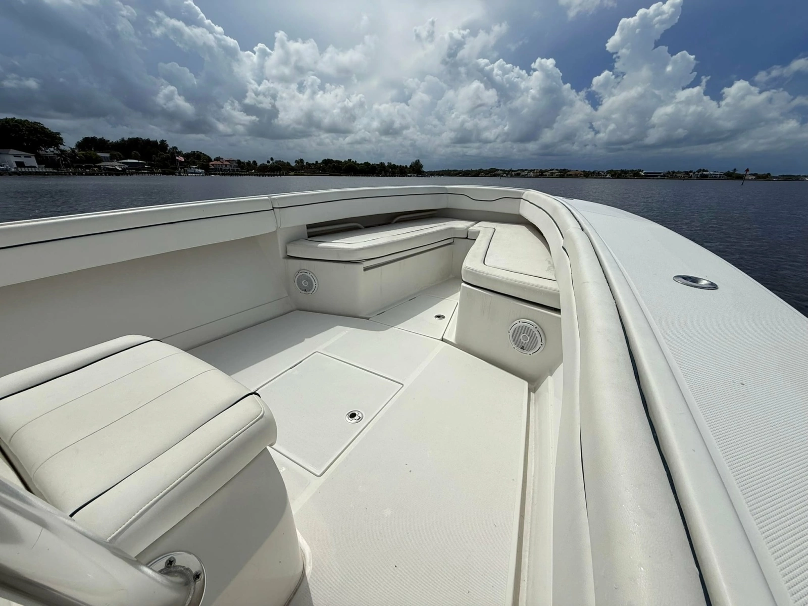 32ft Jupiter Yacht For Sale