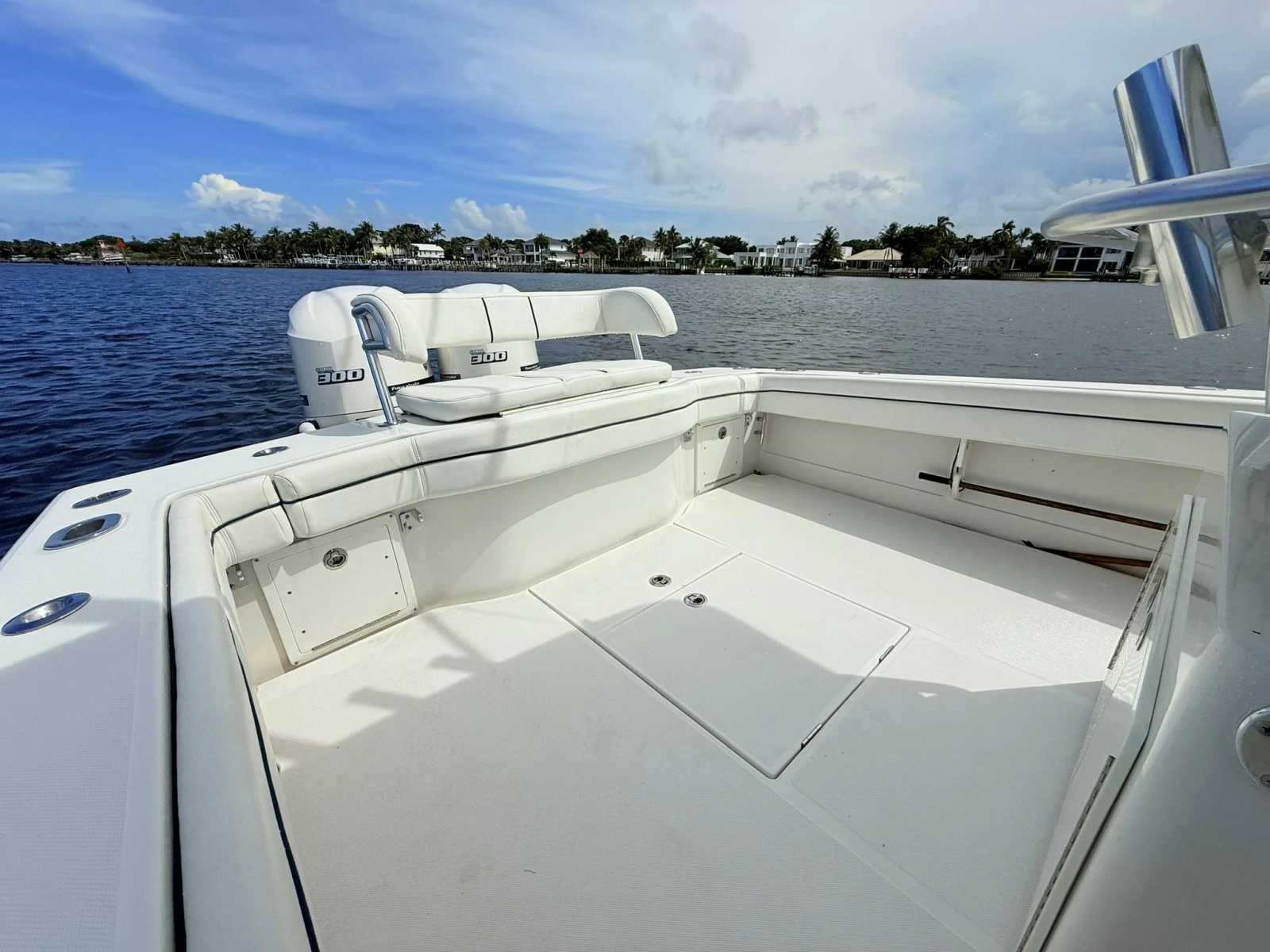 32ft Jupiter Yacht For Sale