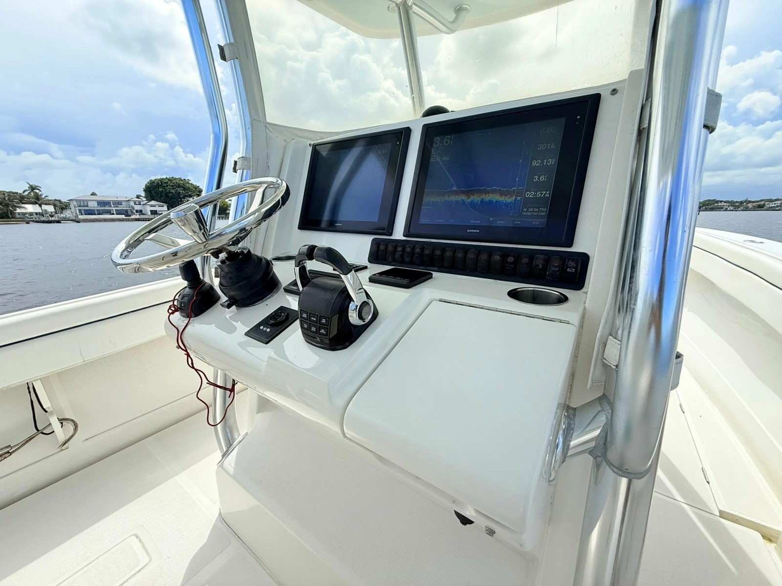 32ft Jupiter Yacht For Sale