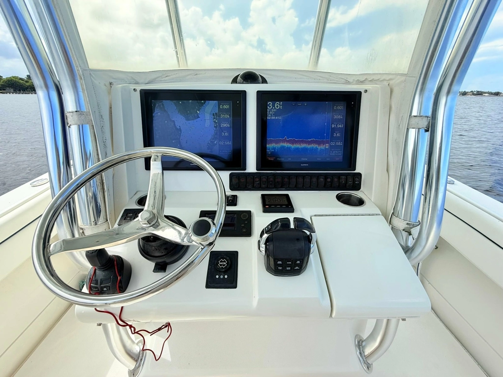 32ft Jupiter Yacht For Sale