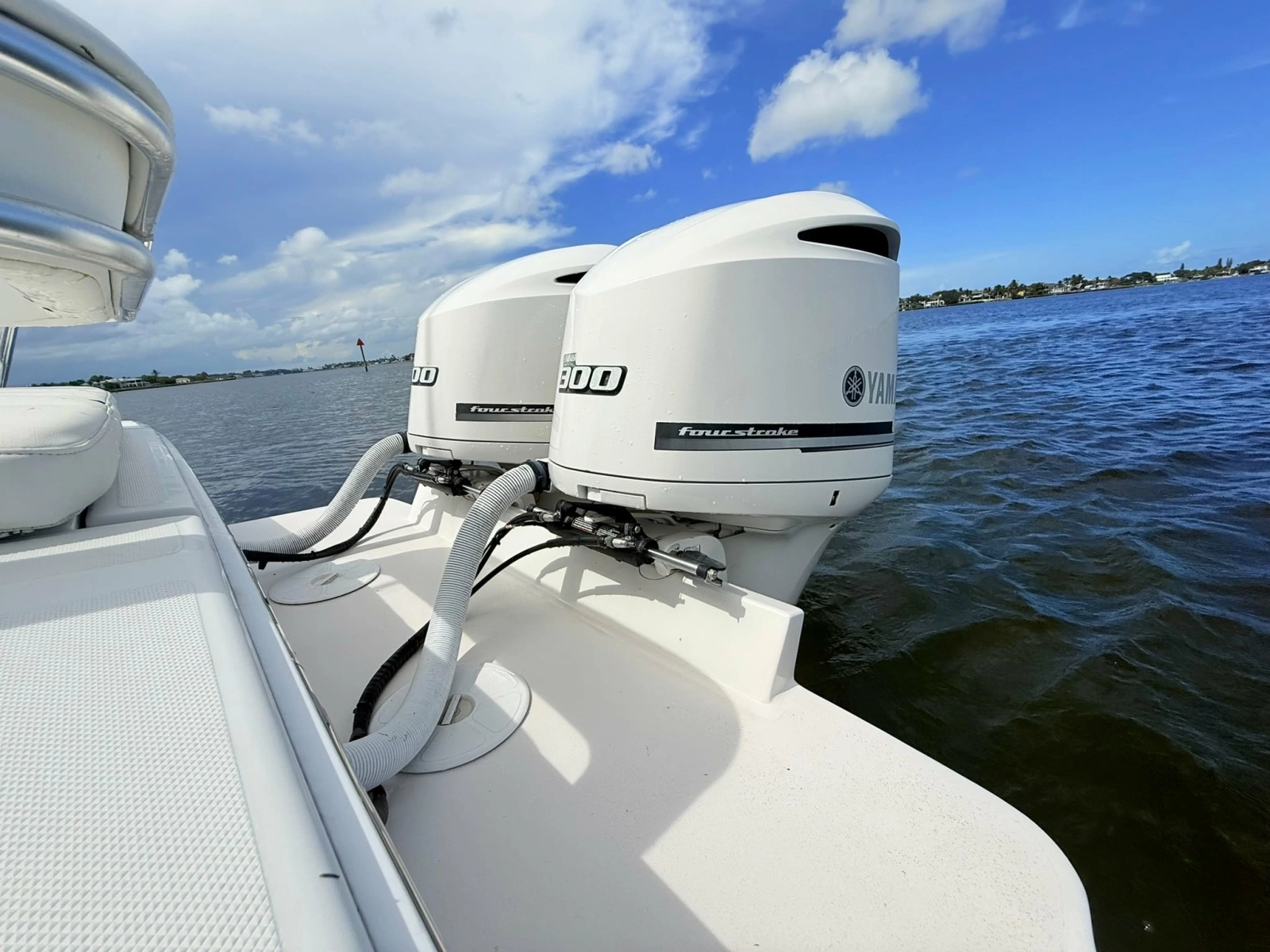 32ft Jupiter Yacht For Sale