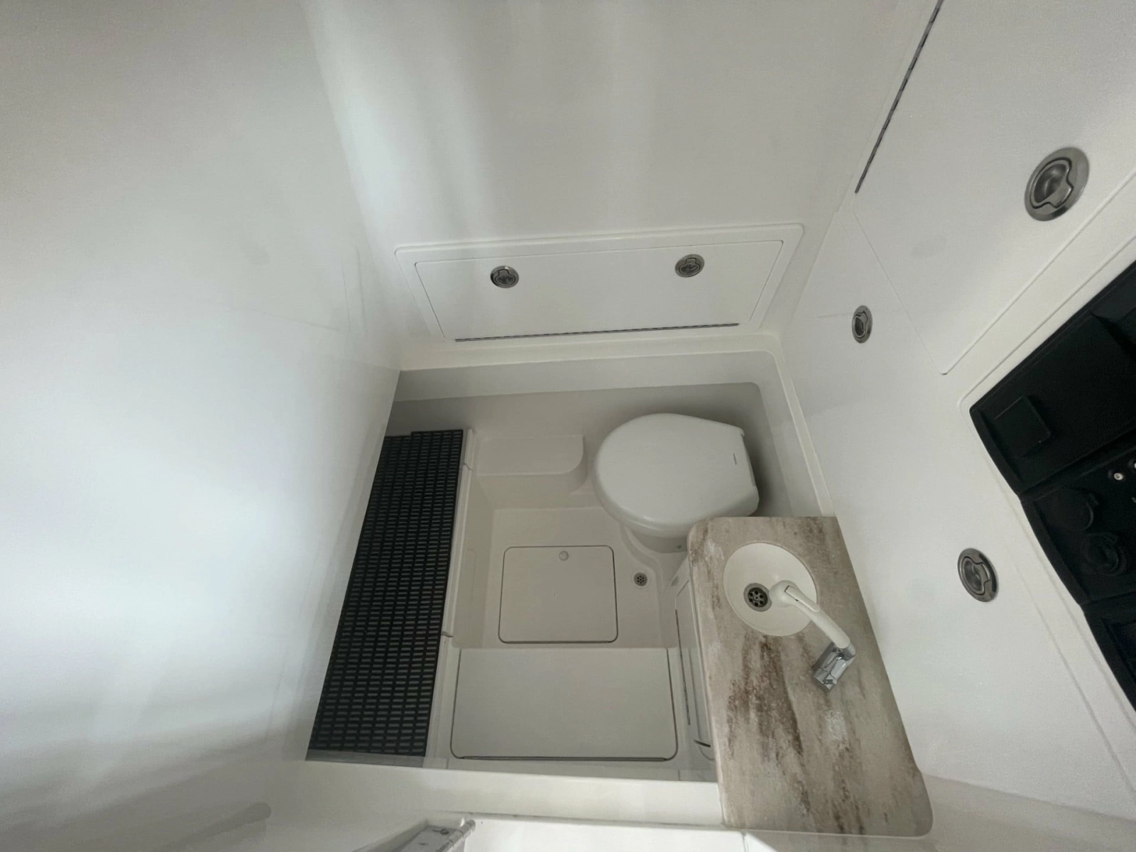 TORO 33ft Valhalla Boatworks Yacht For Sale
