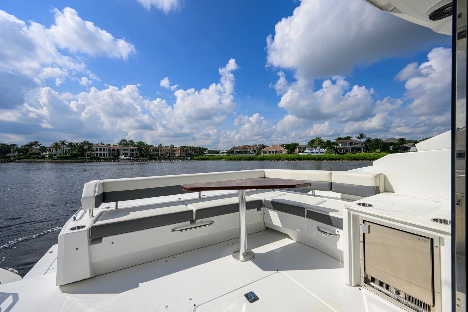 2020 Cruisers 46 Cantius