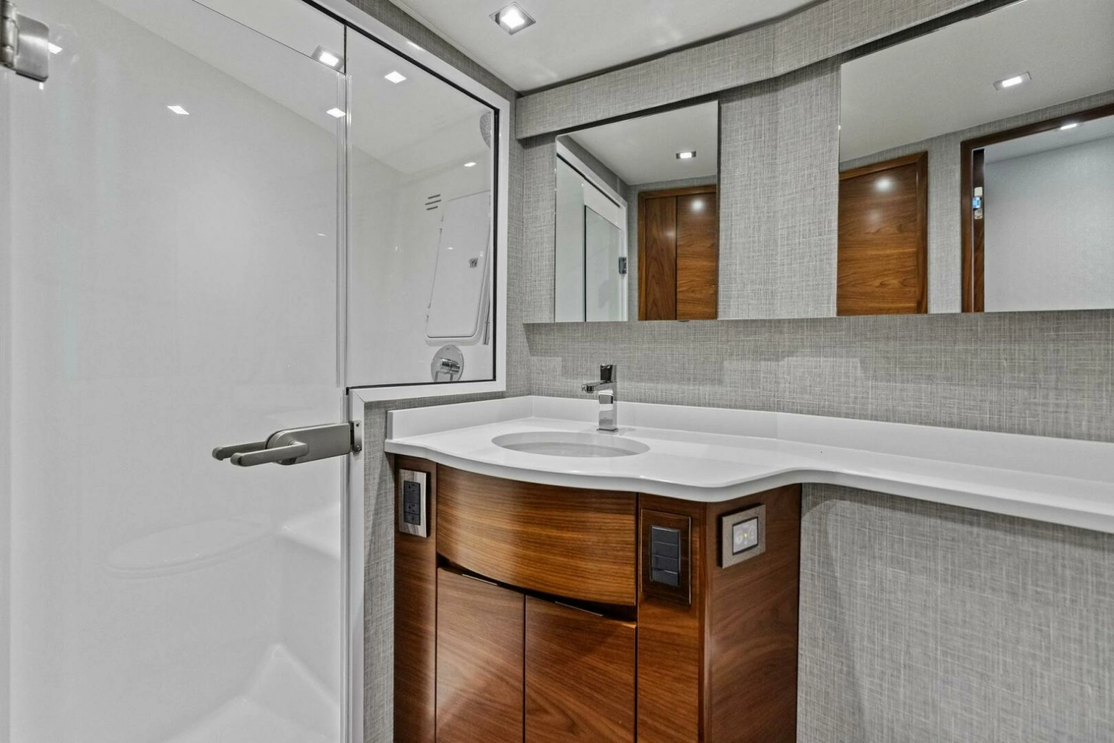 2023 Viking 54 Convertible OLDE FLORIDIAN