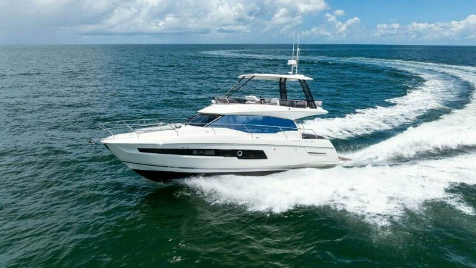 2025 Prestige 460 Flybridge - Sistership