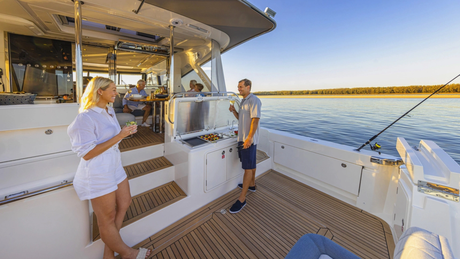 645 SUV 65ft Riviera Yacht For Sale