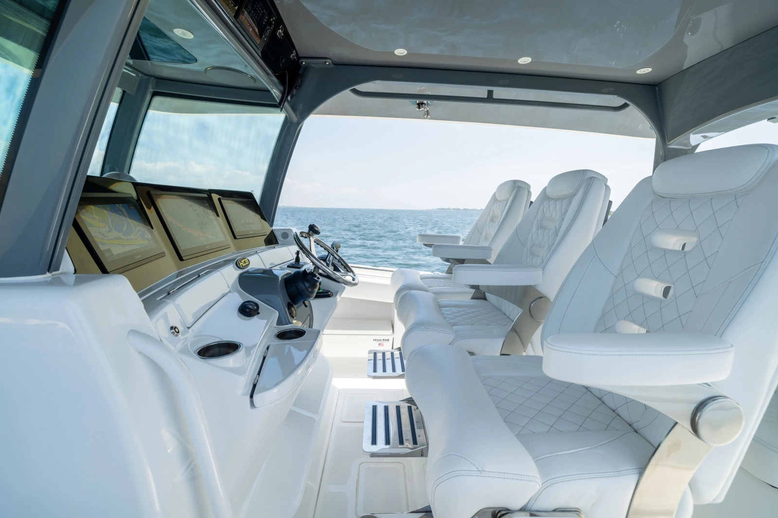 42ft HCB Yacht For Sale