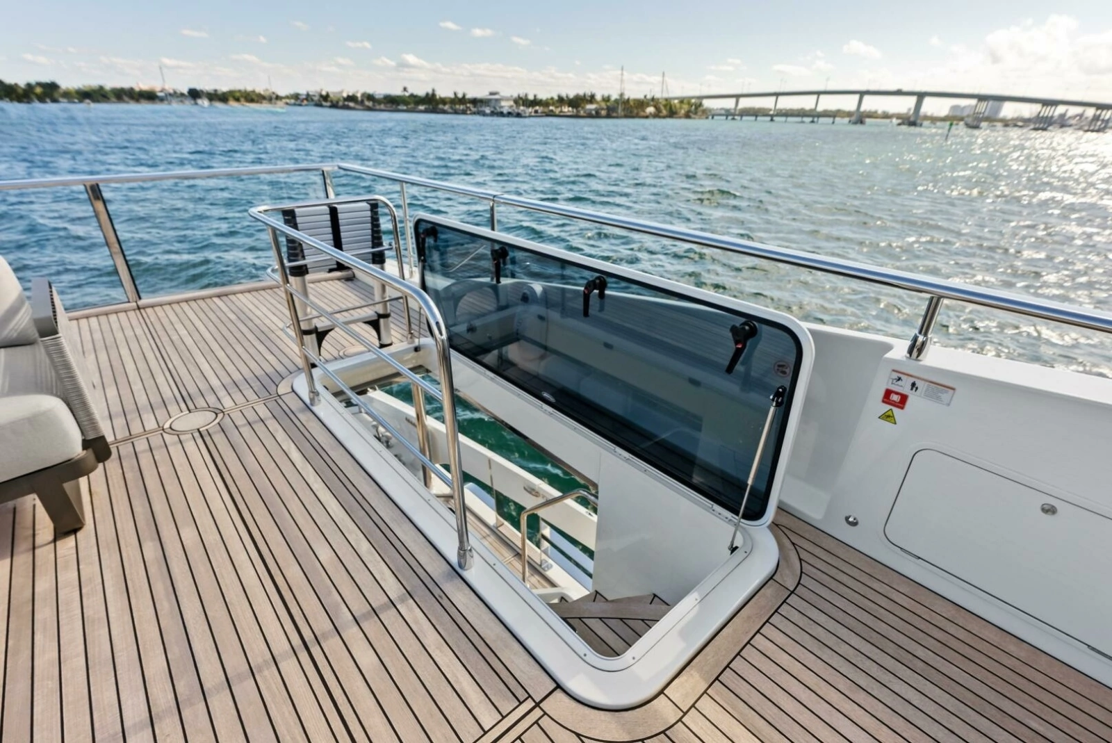 Fantasy Girl 75ft Absolute Yacht For Sale
