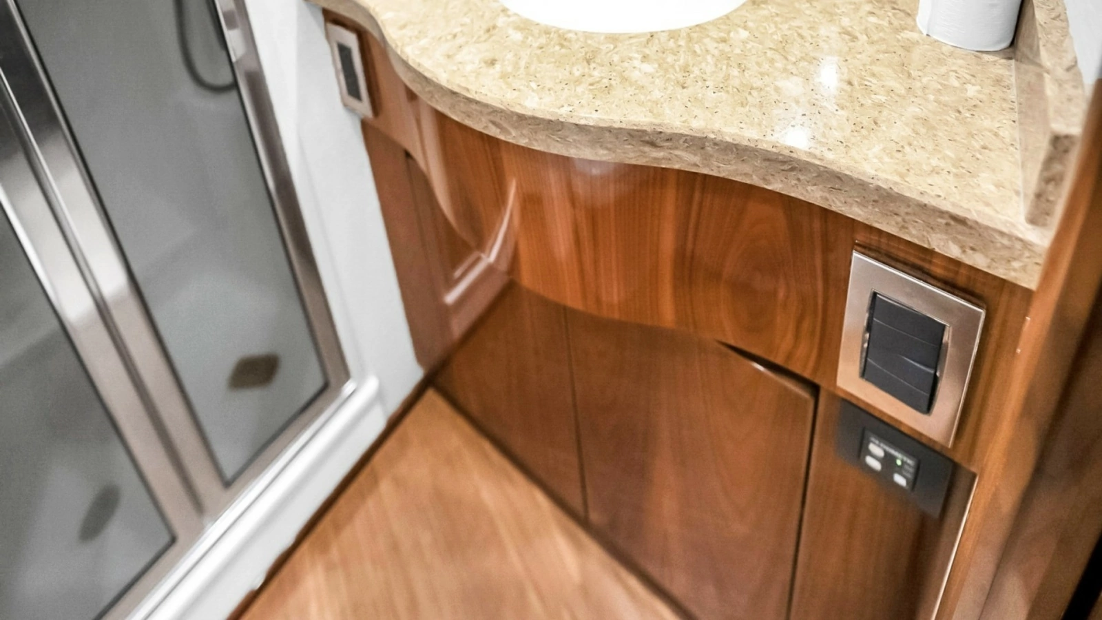 Luxury Bathroom Vanity Area